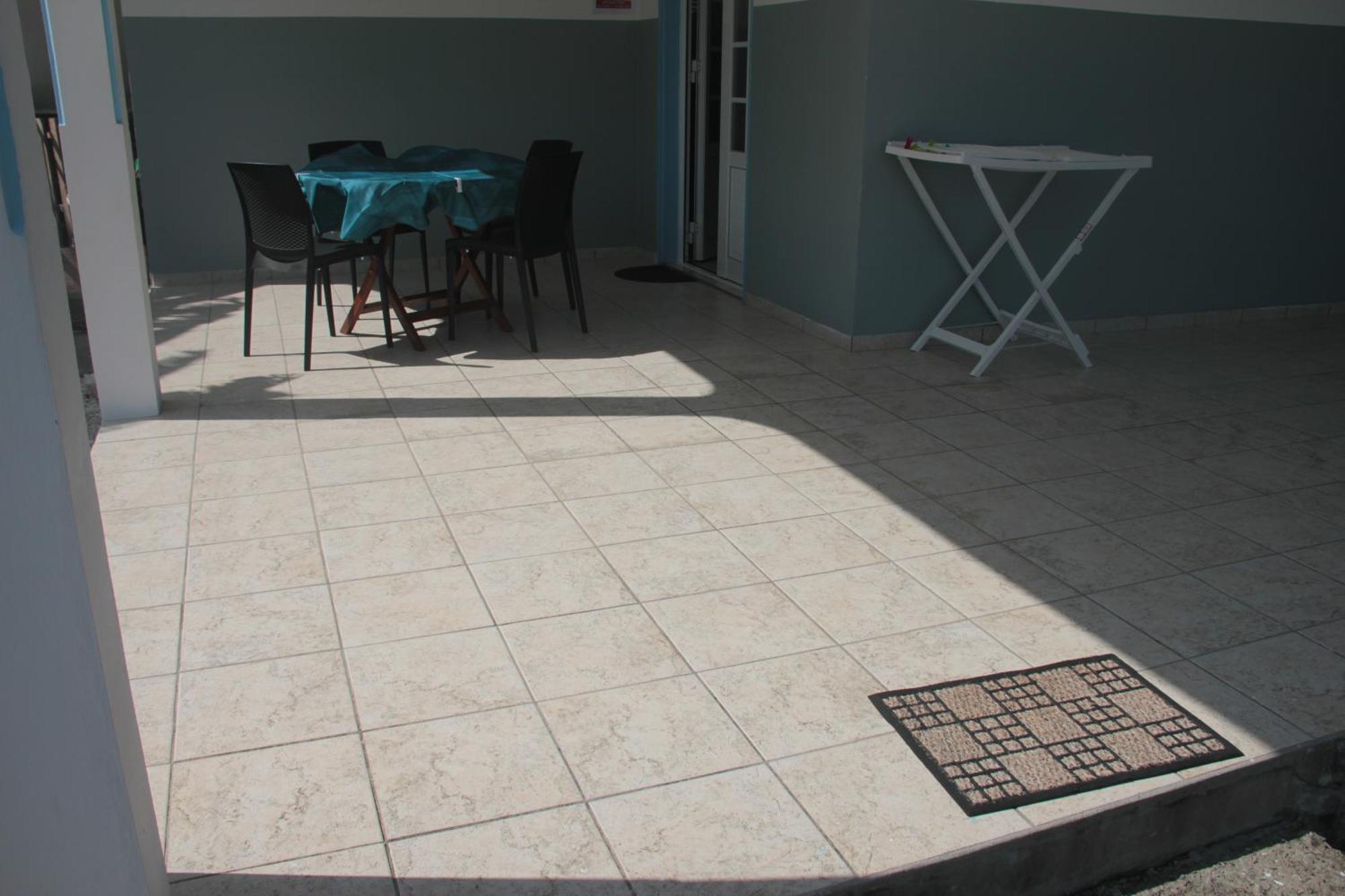 Grand-Bourg  Lambano Studio מראה חיצוני תמונה