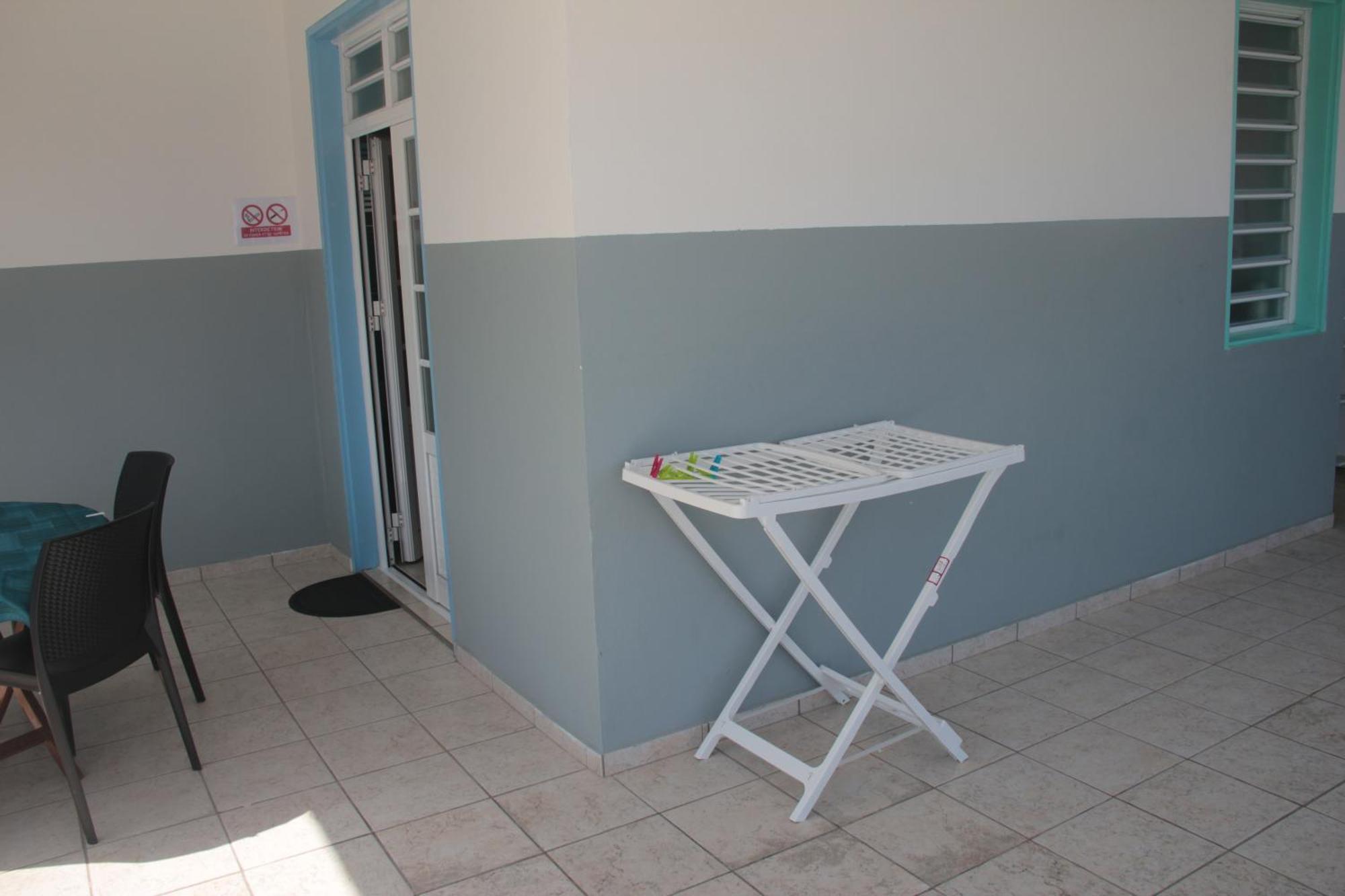 Grand-Bourg  Lambano Studio מראה חיצוני תמונה